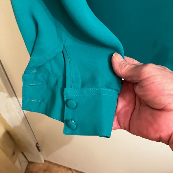 RACHAEL size 6 emerald green blouse - Picture 5 of 5